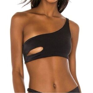 NWT X REVOLVE Emmy Bikini Top in black,
Joues de Sable, Size Medium